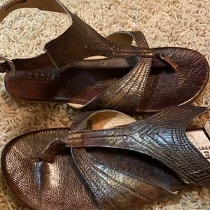 Bedistu beautiful brown sandals